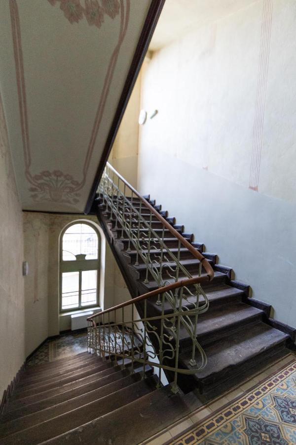 Lion Apartments - Premium Studio Krakow Luaran gambar